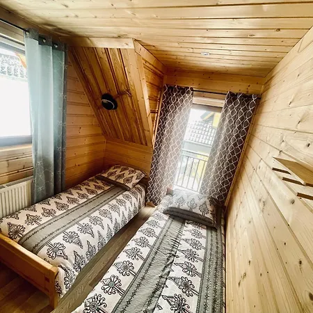 Goralska 考斯赛力克