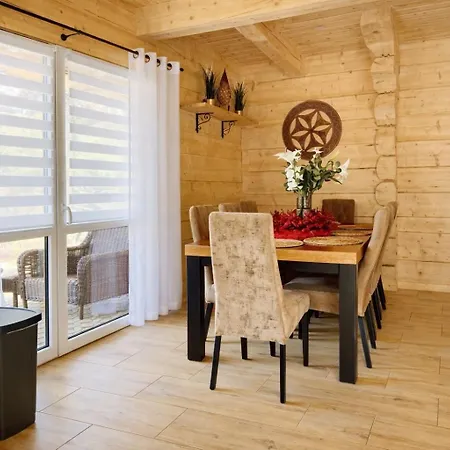 Goralska Jacuzzi Villa